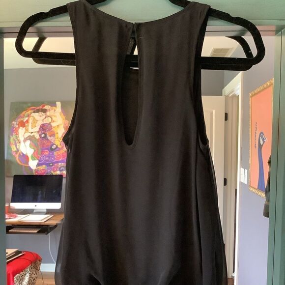 Cache Flapper Style Sequined Dress. - Picture 6 of 7